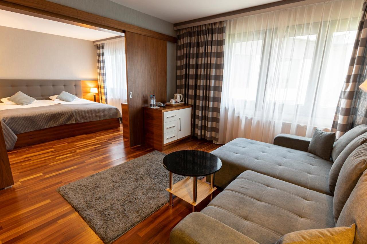 Omega Hotel オルシュティン エクステリア 写真