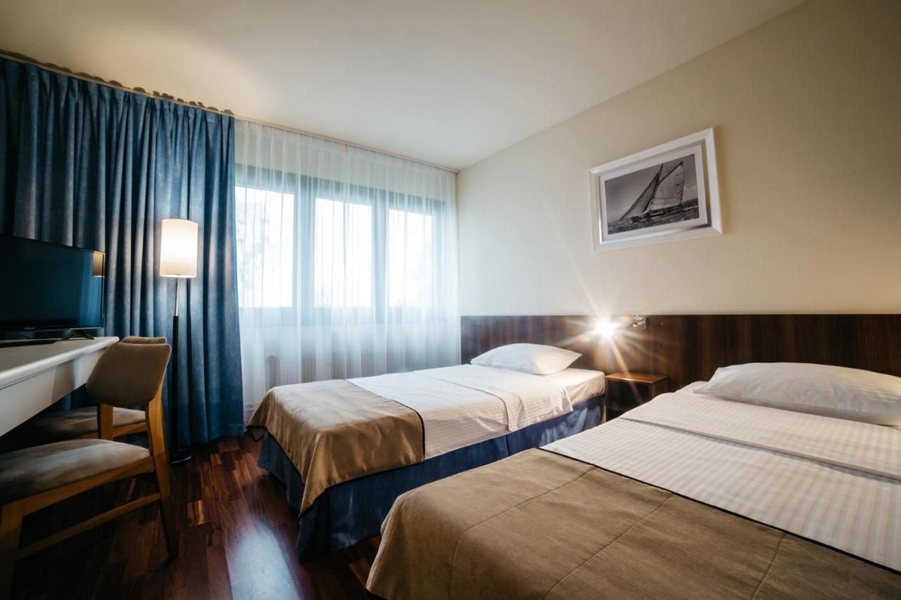 Omega Hotel オルシュティン エクステリア 写真